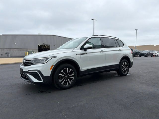 Used 2023 Volkswagen Tiguan S AWD/4WD image 3