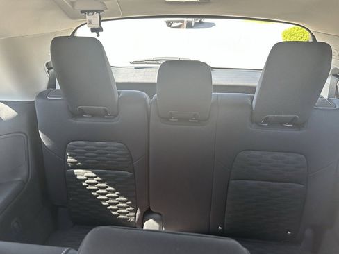 Certified 2025 Nissan Pathfinder S image 19