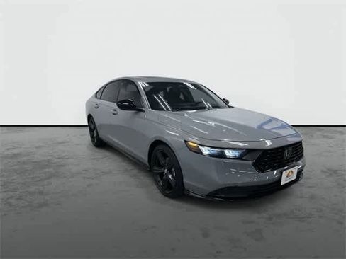 Used 2025 Honda Accord Sport image 6