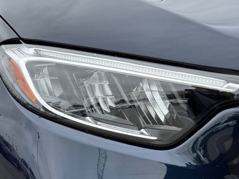 Used 2024 Mercedes-Benz GLC 300 4MATIC image 12