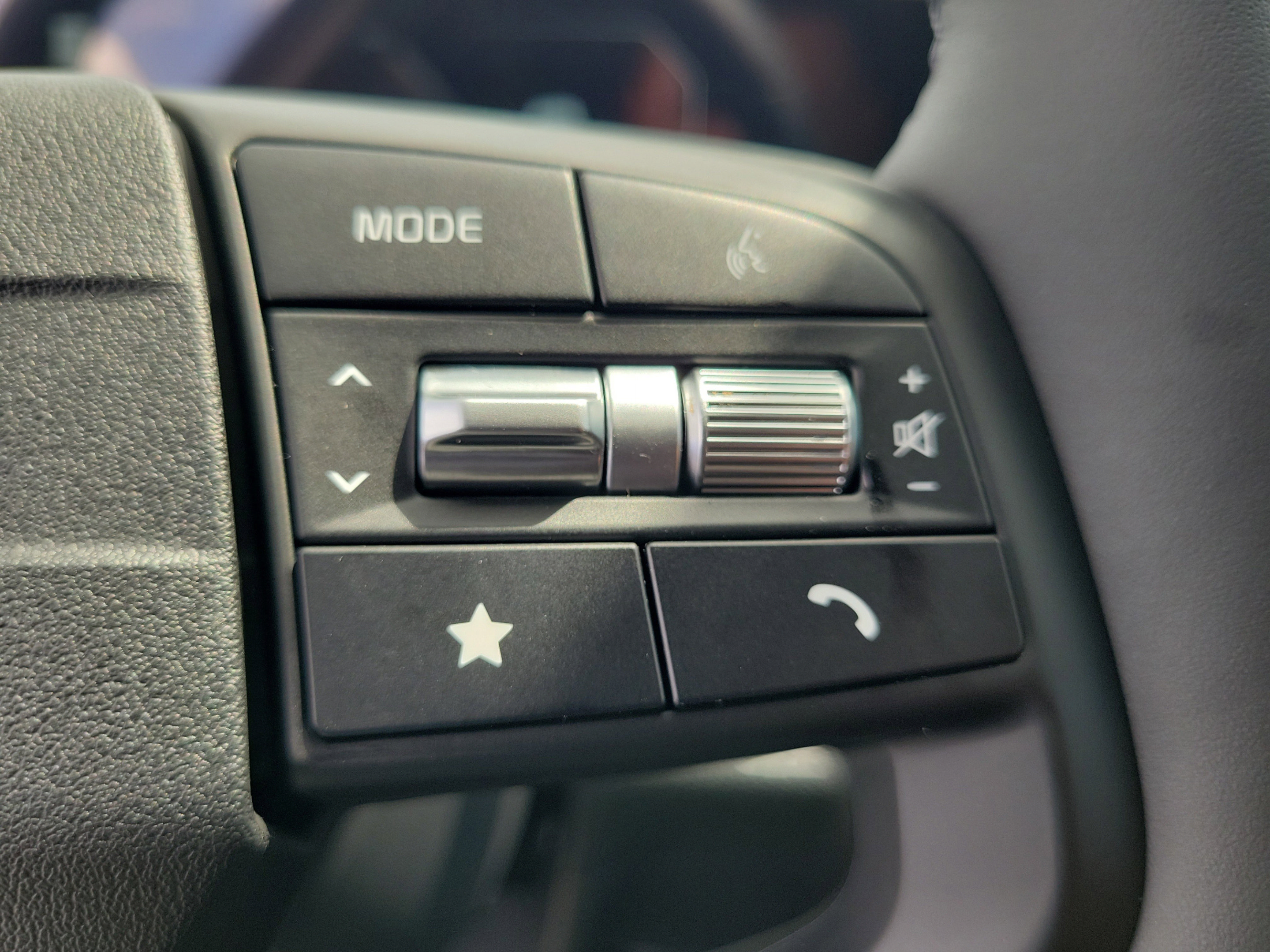 New 2026 Kia Sportage SX FWD image 27