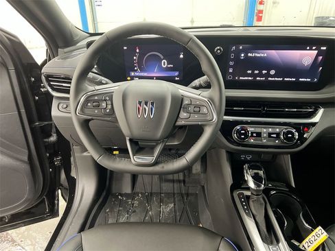 New 2026 Buick Envista Sport Touring image 19