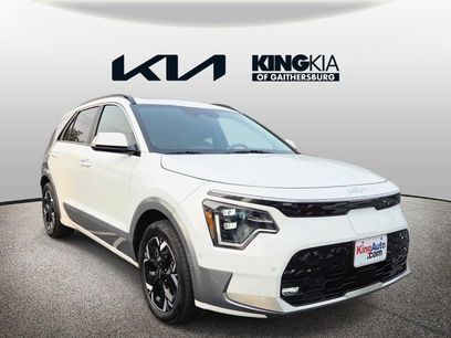 Certified 2024 Kia Niro Wave w/ Wave Preserve Package