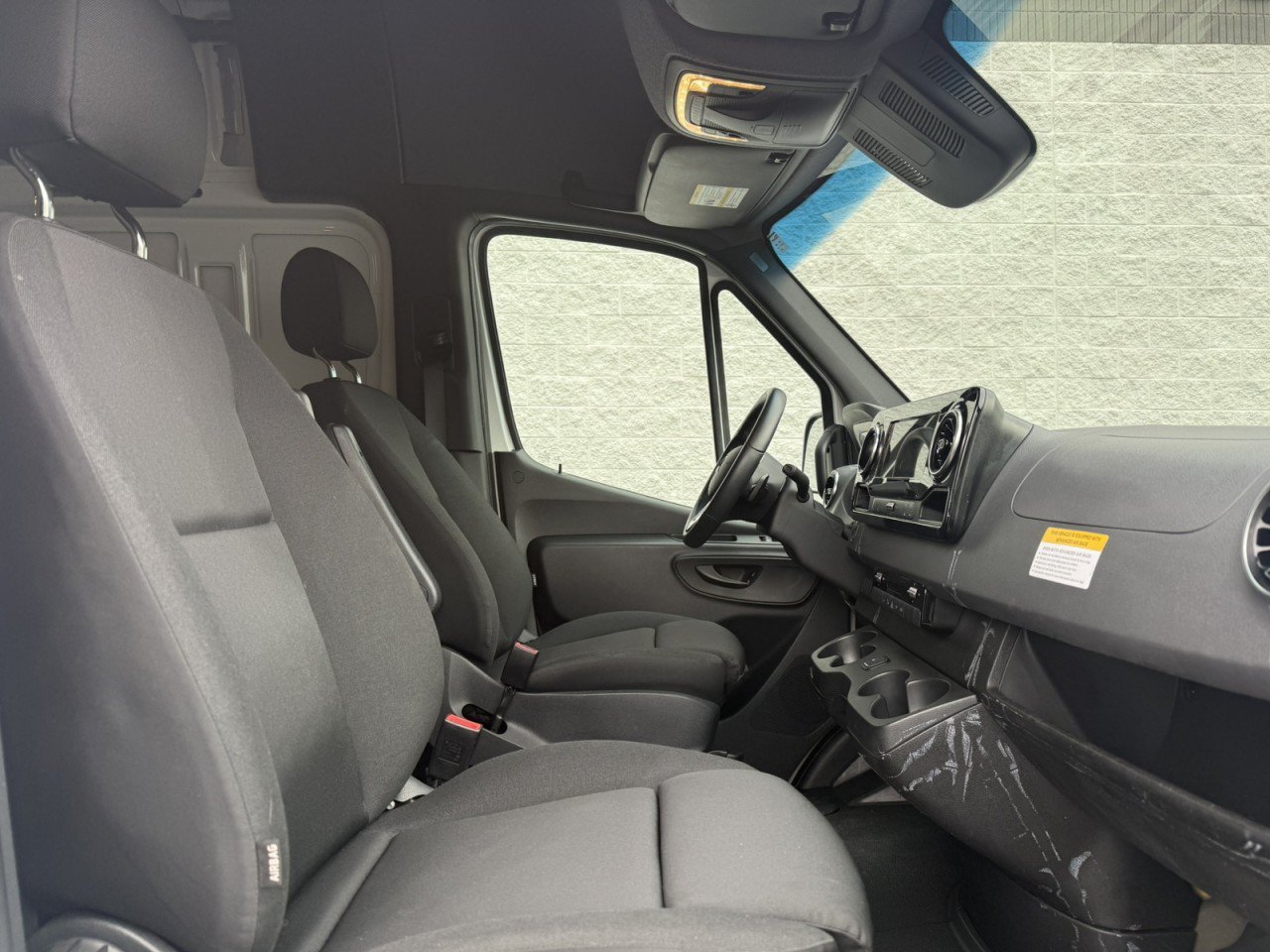Used 2019 Mercedes-Benz Sprinter 2500 w/ Premium Plus Package image 13