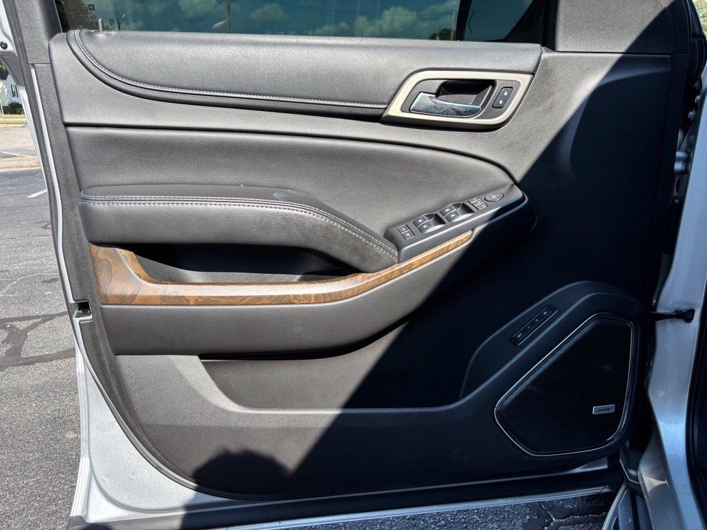Used 2018 GMC Yukon XL Denali RWD image 17