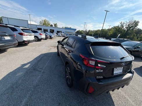 Used 2024 Subaru Crosstrek 2.0i Premium AWD/4WD image 6