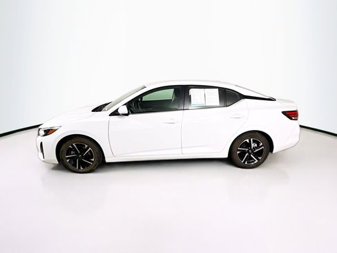 Used 2024 Nissan Sentra SV FWD image 7