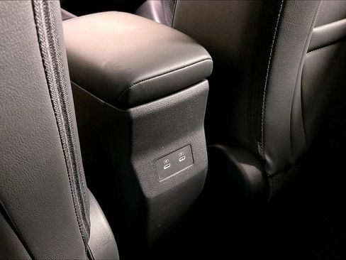 New 2026 Nissan Kicks SR w/ Cold Weather Package image 40