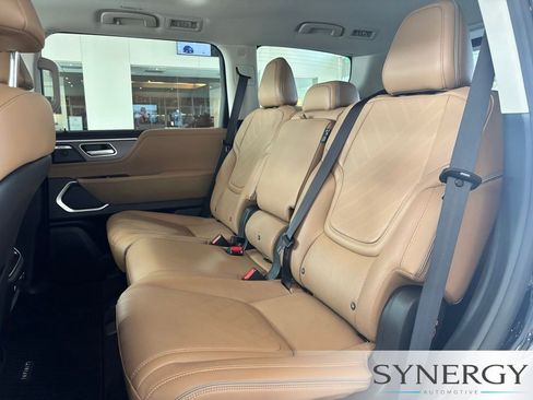 Certified 2026 INFINITI QX80 Luxe w/ Cargo Package AWD/4WD image 24