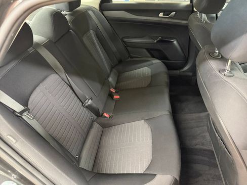 Used 2025 Kia K5 LXS FWD image 38