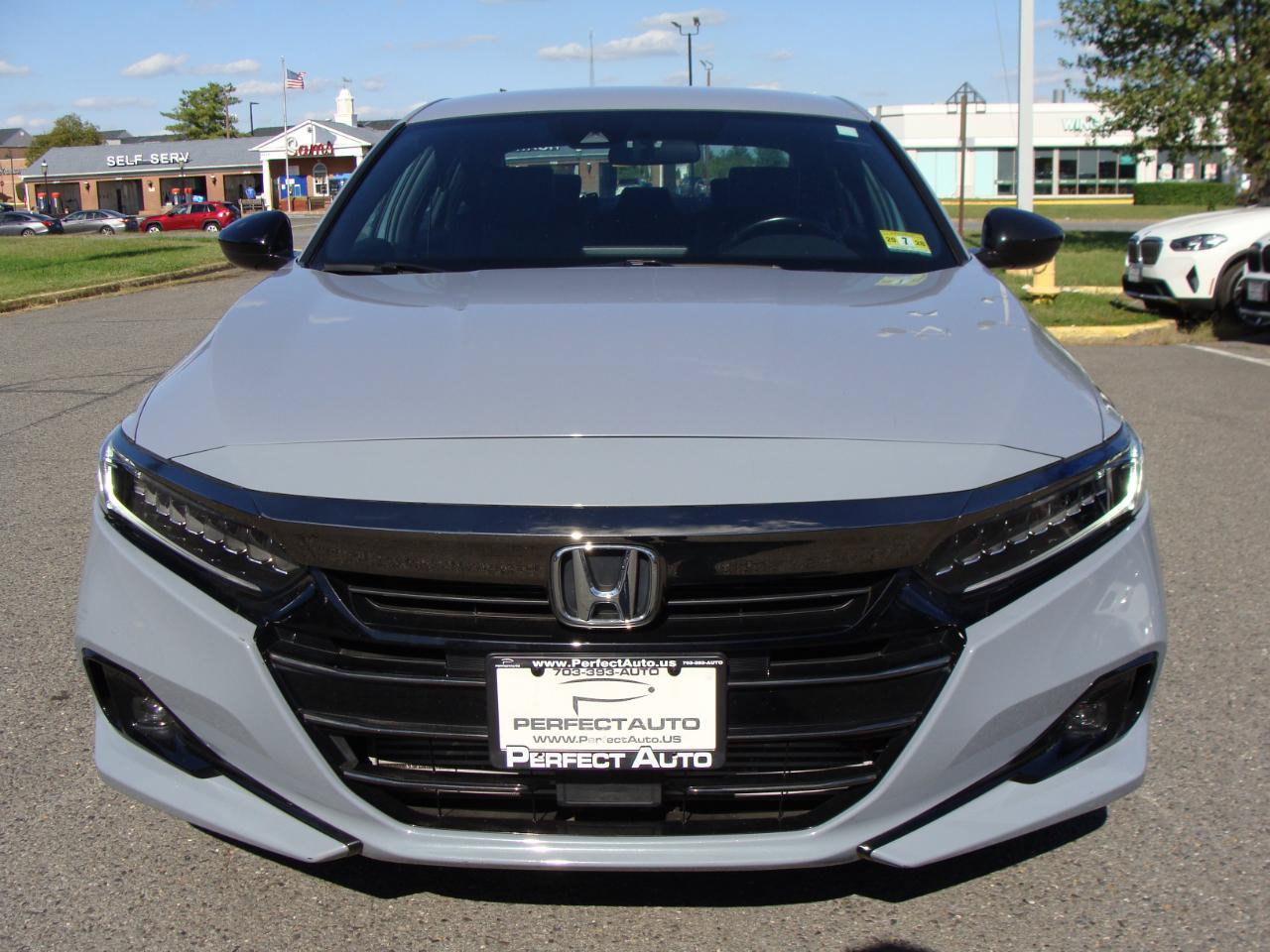 Used 2021 Honda Accord Sport image 2