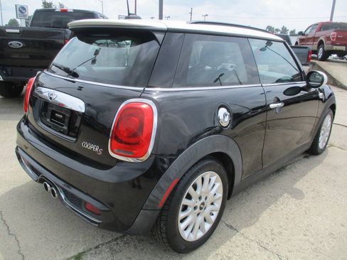 Used 2016 MINI Cooper S FWD image 5