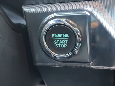 Used 2025 Ford F150 Lariat image 22