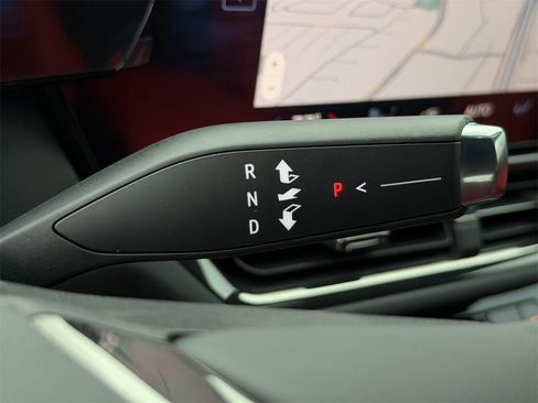 New 2026 Chevrolet Equinox EV RS image 19