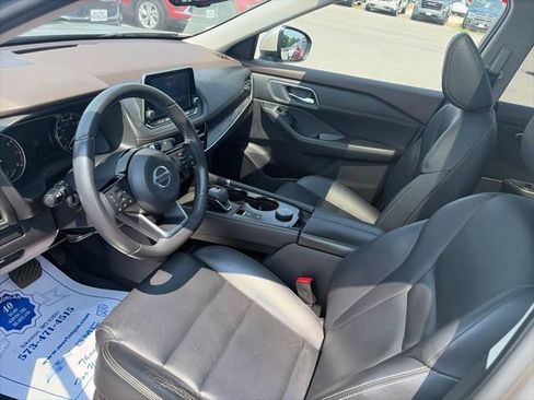 Used 2021 Nissan Rogue SL AWD/4WD image 17