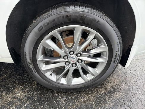 Used 2024 Buick Enclave Avenir w/ Avenir Technology Package image 27