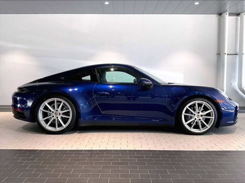 Used 2024 Porsche 911 Carrera 4 image 11