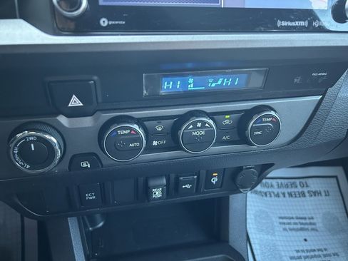 Used 2023 Toyota Tacoma TRD Sport image 14