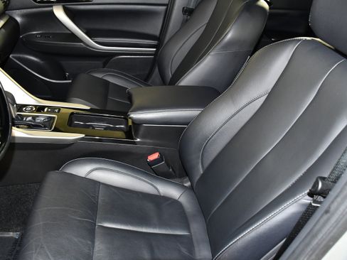 Used 2023 Mitsubishi Eclipse Cross SEL AWD/4WD image 37
