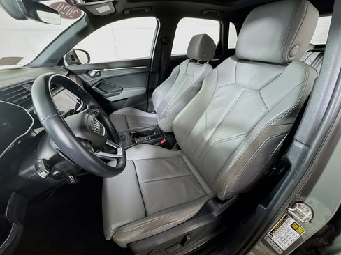 Used 2020 Audi Q3 2.0T Prestige image 16