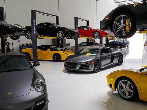 Used 2022 McLaren GT image 35