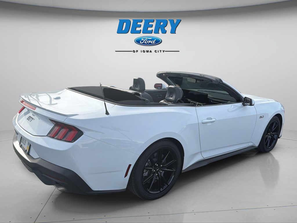 Used 2025 Ford Mustang GT Premium RWD image 39