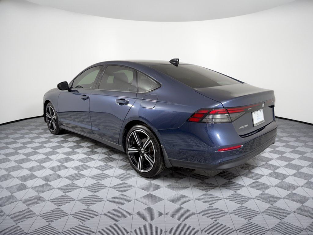 Used 2025 Honda Accord SE image 3