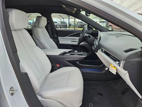 New 2026 Cadillac Lyriq Luxury image 23