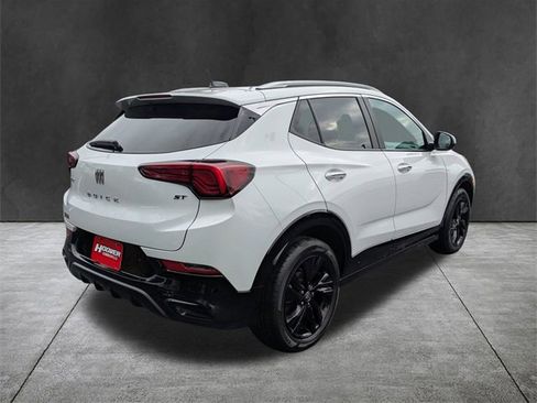 Used 2024 Buick Encore GX Sport Touring image 4