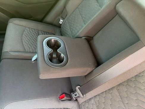 Used 2020 Chevrolet Equinox LT FWD image 34