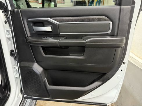 Used 2024 RAM 2500 Big Horn w/ Bed Utility Group image 16