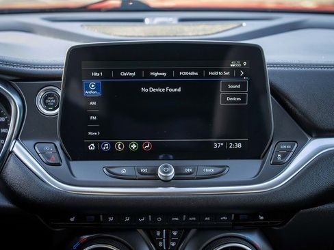 Used 2025 Chevrolet Blazer LT image 23