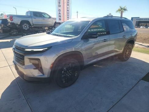 New 2026 Chevrolet Traverse LT w/ Midnight/Sport Edition image 8