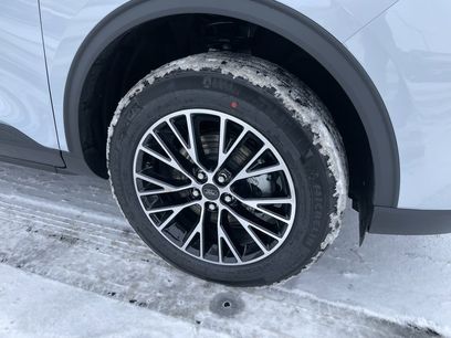 New 2026 Ford Escape SE