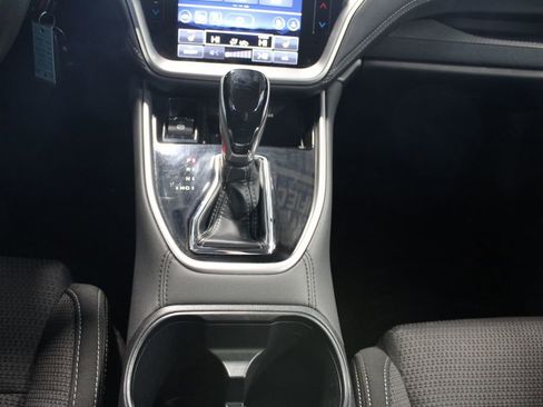 Used 2024 Subaru Outback Premium image 37