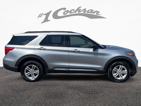 Used 2022 Ford Explorer XLT w/ Class IV Trailer Tow Package image 8