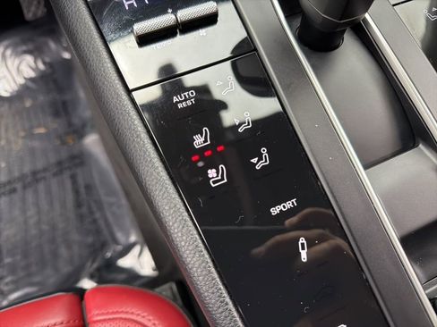 Used 2024 Porsche Macan S image 17