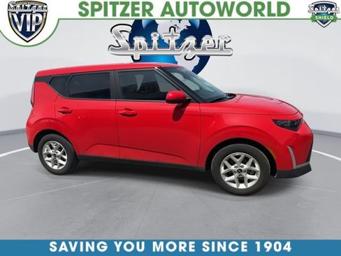 Certified 2025 Kia Soul LX w/ LX Technology Package FWD image 10