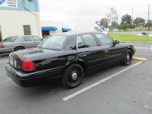 Used 2011 Ford Crown Victoria Police Interceptor w/ Trunk Pack image 5