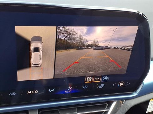 New 2026 Chevrolet Equinox EV LT image 25