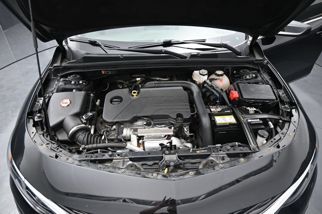 Used 2023 Chevrolet Malibu LT FWD image 25