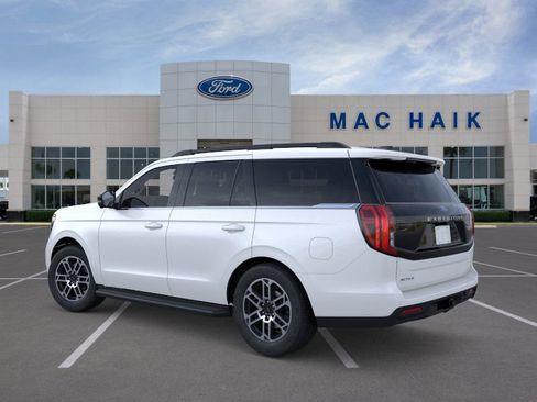 New 2025 Ford Expedition Active image 4