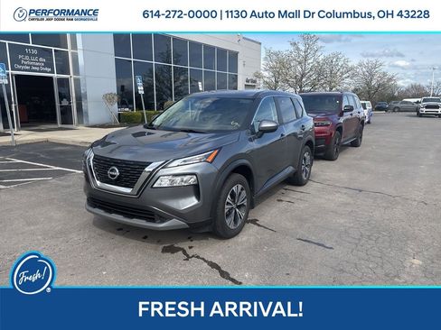 Used 2023 Nissan Rogue SV image 8