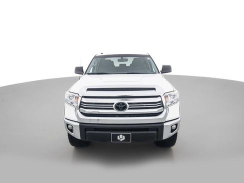 Used 2017 Toyota Tundra SR5 w/ SR5 Upgrade Package image 2