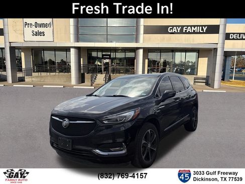 Used 2020 Buick Enclave Essence w/ Sport Touring Edition FWD image 3
