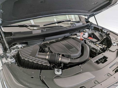 New 2026 Chevrolet Traverse LT w/ Enhanced Driving Package image 15