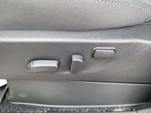 New 2026 Nissan Frontier SV image 12