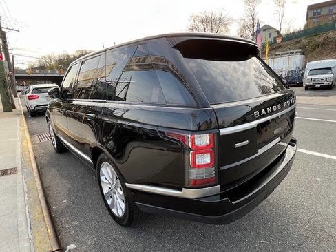 Used 2017 Land Rover Range Rover HSE image 7