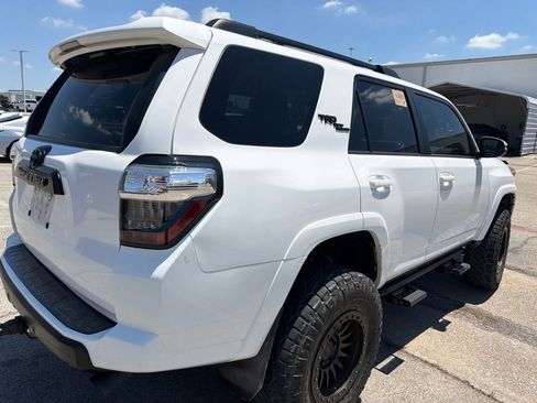 Used 2019 Toyota 4Runner TRD Off-Road Premium AWD/4WD image 7