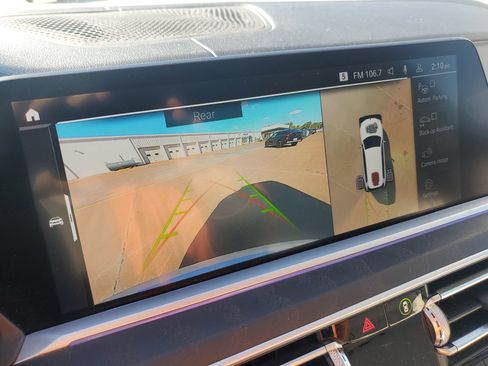 Used 2022 BMW X7 xDrive40i w/ Premium Package image 23